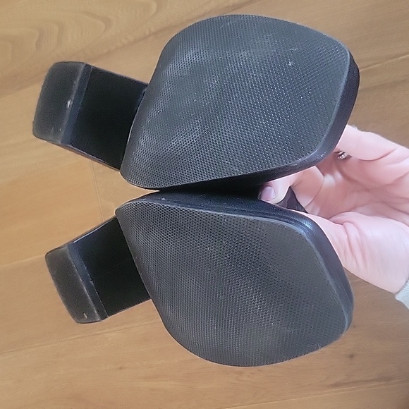 Angel Alarcon Leather Black Square Toe Chunky Heel Quilted Back boots Size 39 - Picture 11 of 11